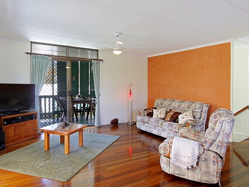 17 Armstrong Street, Suffolk Park NSW 2481