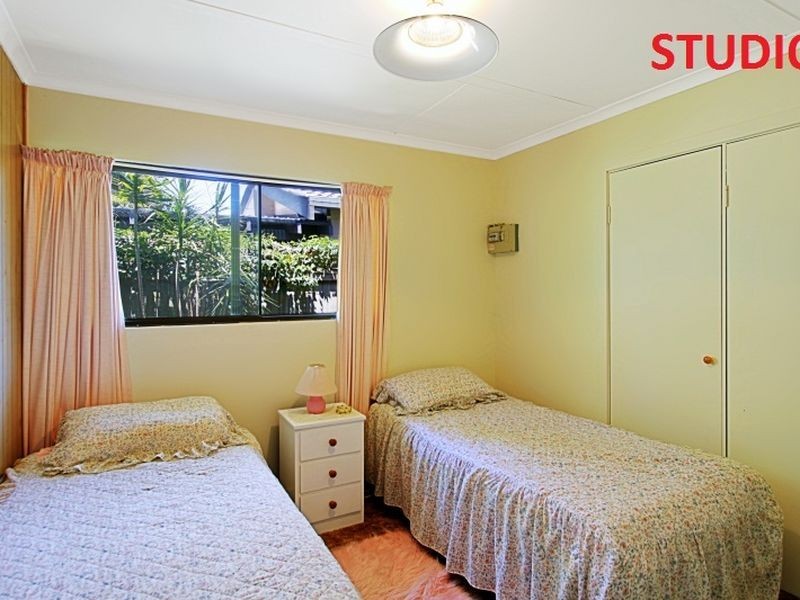 17 Armstrong Street, Suffolk Park NSW 2481