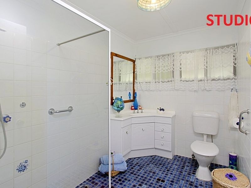 17 Armstrong Street, Suffolk Park NSW 2481