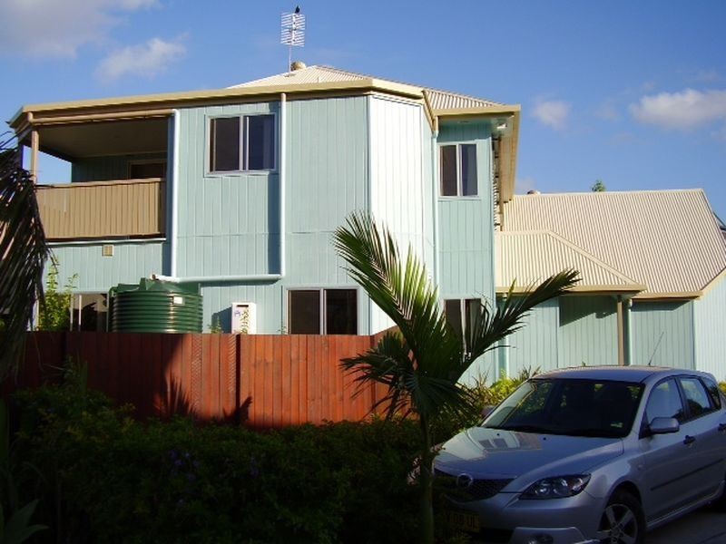 6/3 SALLYWATTLE DRIVE, Suffolk Park NSW 2481