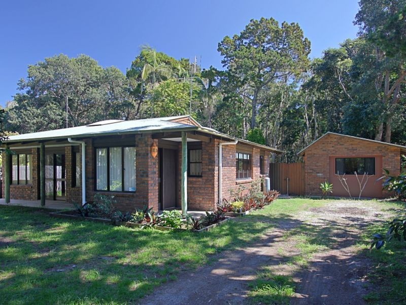 154 Broken Head Road, Suffolk Park NSW 2481