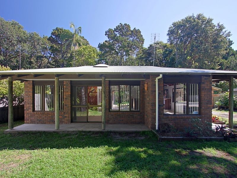154 Broken Head Road, Suffolk Park NSW 2481