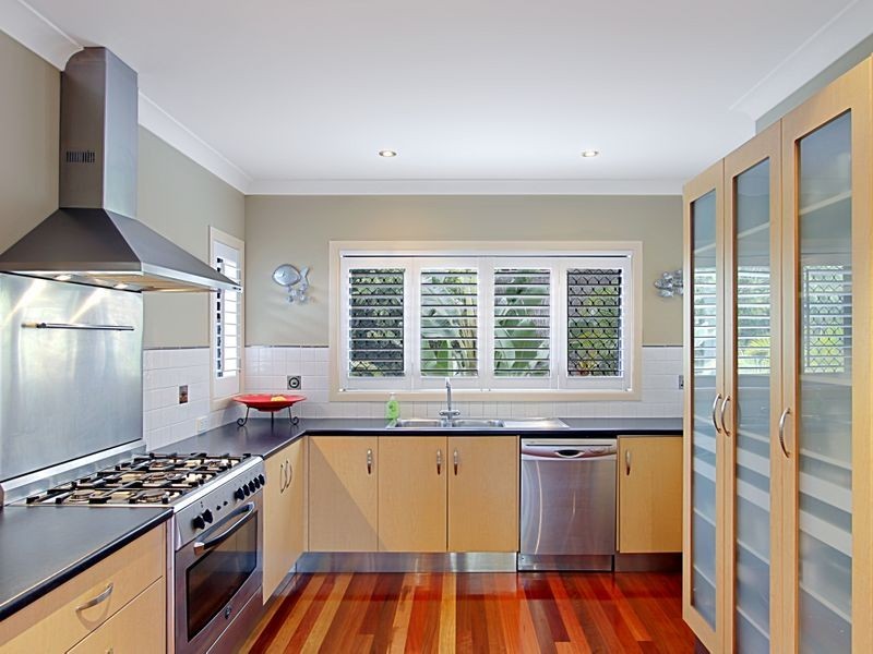 8 Caniaba Crescent, Suffolk Park NSW 2481