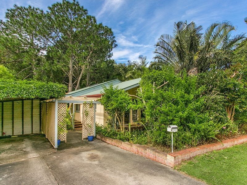 34 Bottlebrush Crescent, Suffolk Park NSW 2481