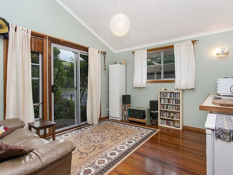 34 Bottlebrush Crescent, Suffolk Park NSW 2481