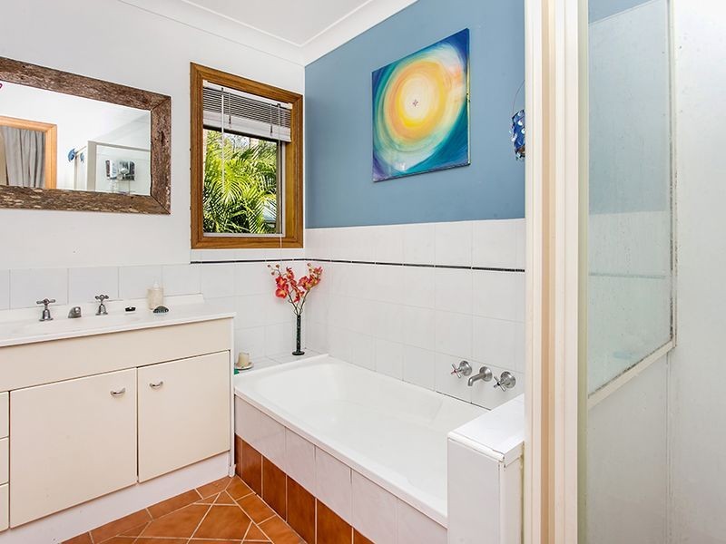 34 Bottlebrush Crescent, Suffolk Park NSW 2481