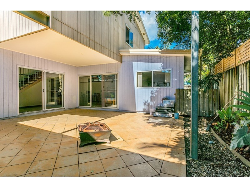 Unit 8/3 Sallywattle Drive, Suffolk Park NSW 2481