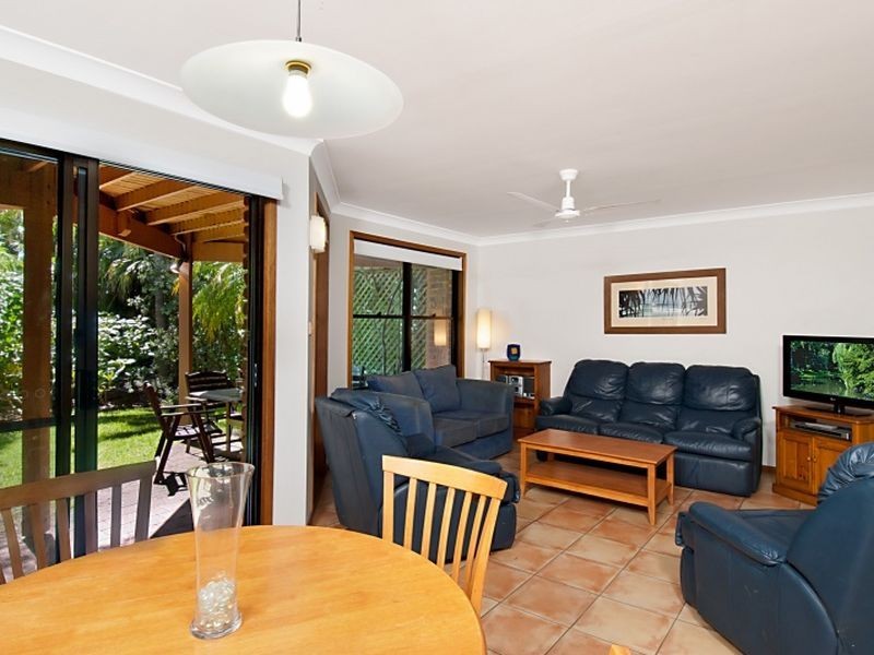2/9 MASSINGER STREET, Byron Bay NSW 2481