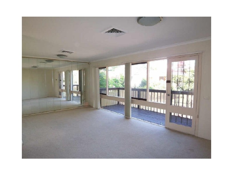 1 Yarralumla Drive, Carlingford NSW 2118