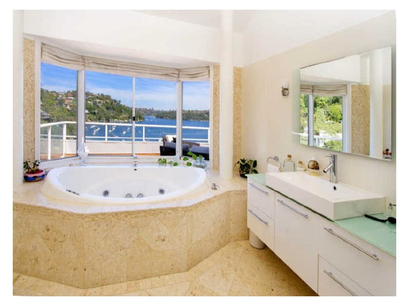 16 Bligh Crescent, Seaforth NSW 2092