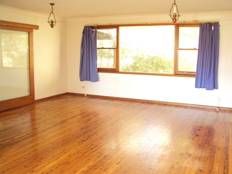 11 Sandringham Drive, Carlingford NSW 2118