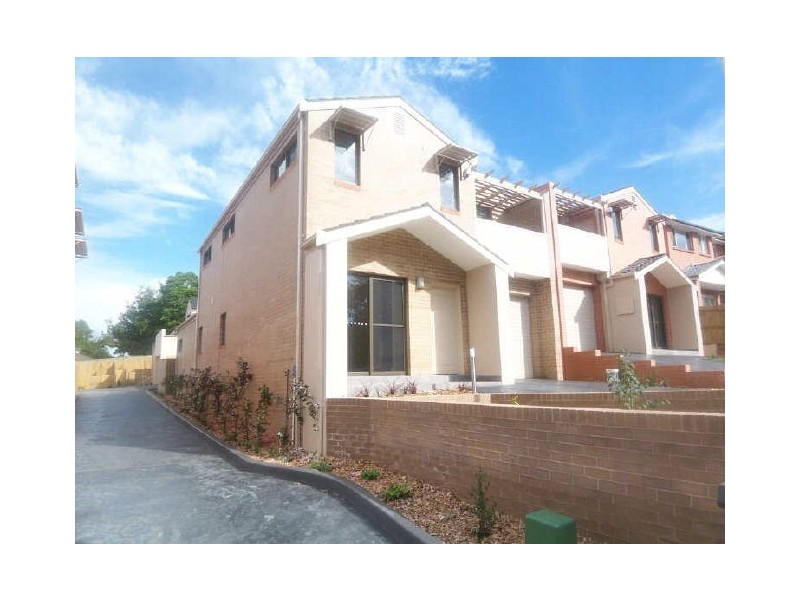 15D Honiton Ave, Carlingford NSW 2118