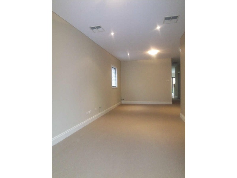 15D Honiton Ave, Carlingford NSW 2118