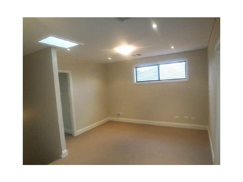 15D Honiton Ave, Carlingford NSW 2118