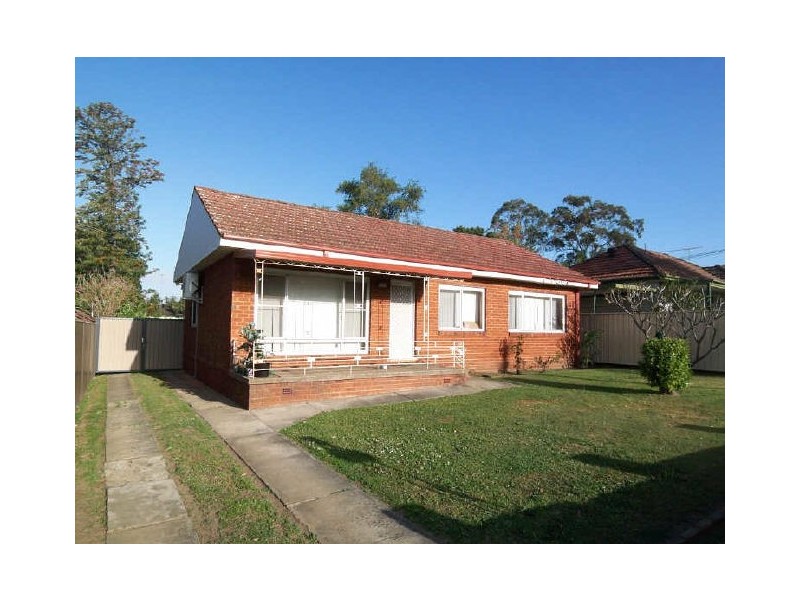 18 Pearson Street, Wentworthville NSW 2145