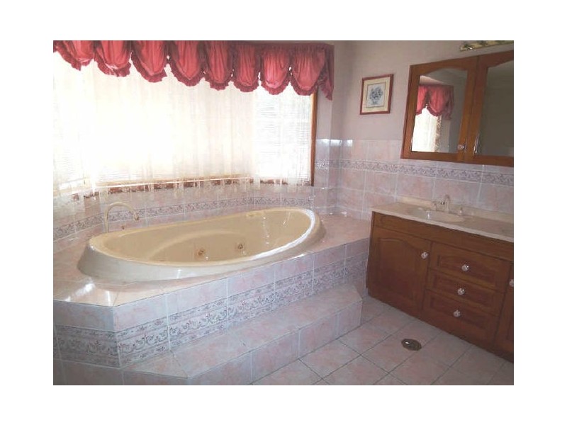 23 Glenridge Avenue, West Pennant Hills NSW 2125