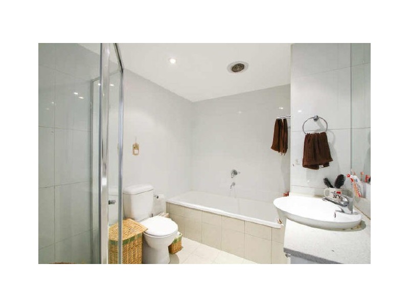 420/2 Lachlan Street, Waterloo NSW 2017