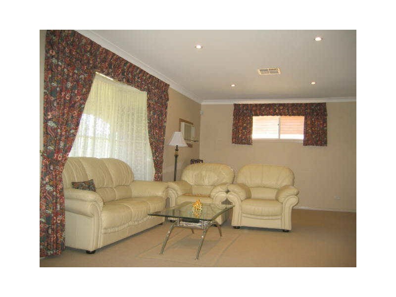 42 Dryden Avenue, Carlingford NSW 2118