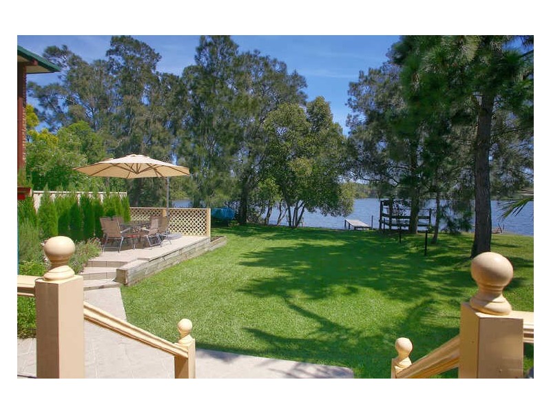 79 Lake Street, Toronto NSW 2283