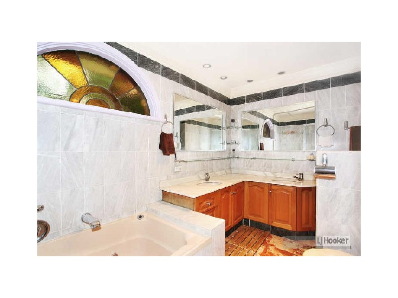 31 Tallwood Drive, North Rocks NSW 2151