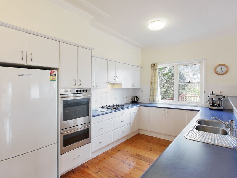 2 Lind Avenue, Oatlands NSW 2117