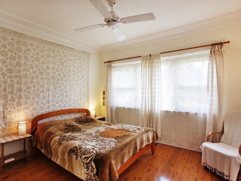 2 Lind Avenue, Oatlands NSW 2117