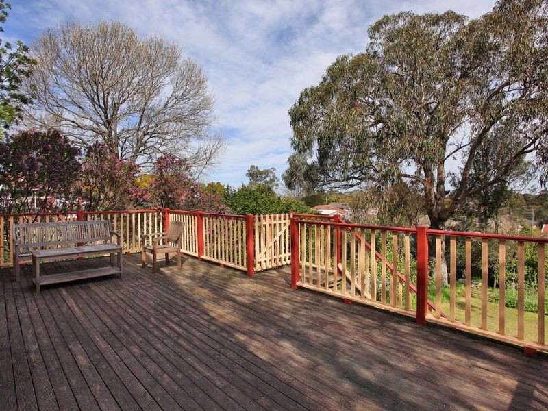 2 Lind Avenue, Oatlands NSW 2117