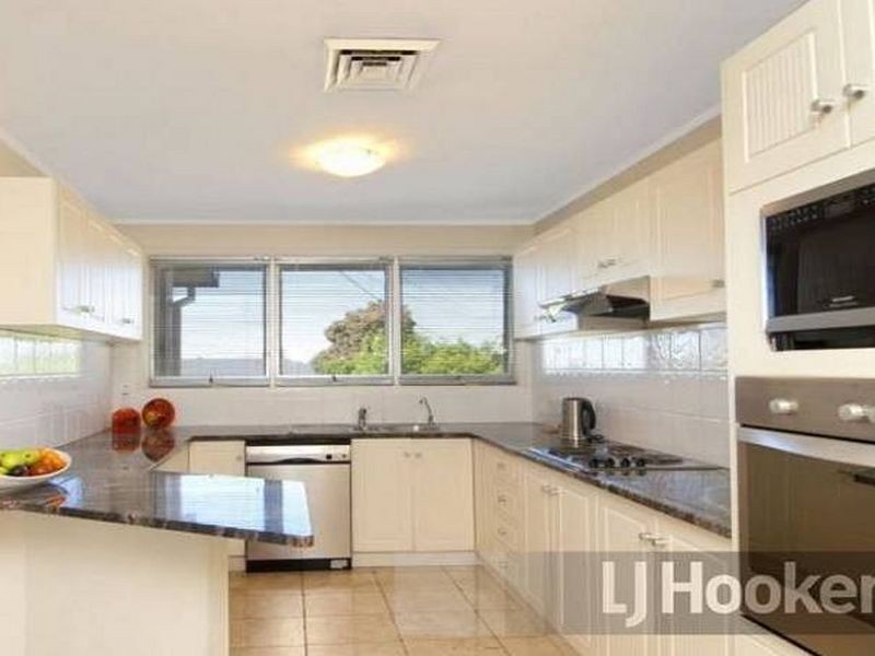 6 Regency Court, Oatlands NSW 2117