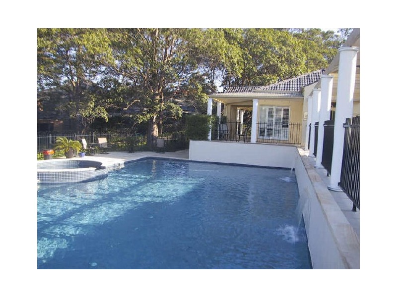 4 Manhattan Court, Carlingford NSW 2118