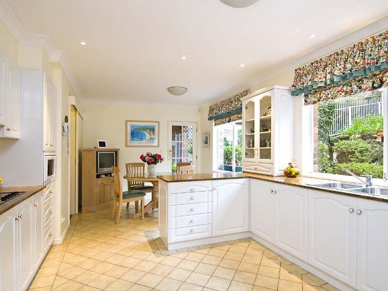 11 Emerstan Drive, Castle Cove NSW 2069