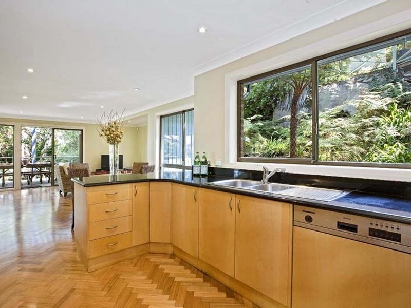 26 The Scarp, Castlecrag NSW 2068