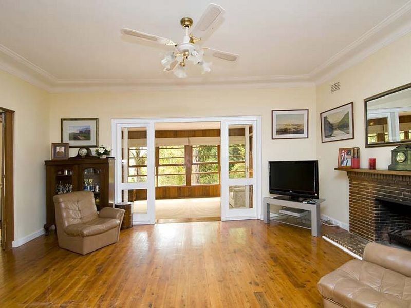 36 Sunnyside Crescent, Castlecrag NSW 2068