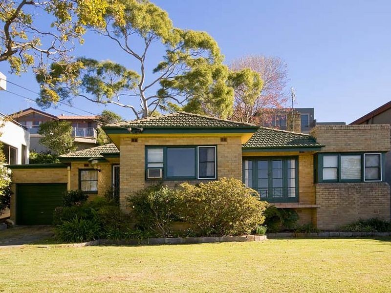 16 The Battlement, Castlecrag NSW 2068