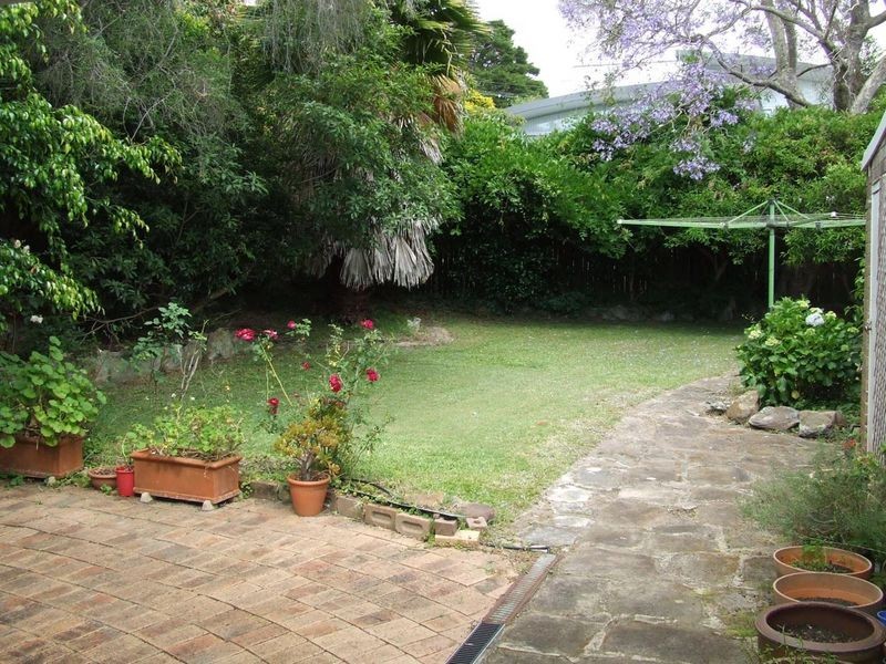 24 Rutland Avenue, Castlecrag NSW 2068