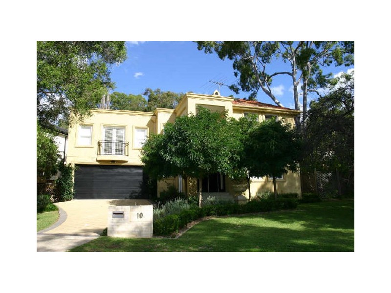 10 Sunnyside Crescent, Castlecrag NSW 2068