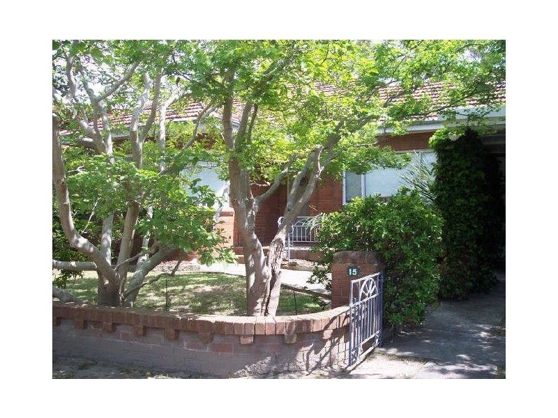 15 The Parapet, Castlecrag NSW 2068