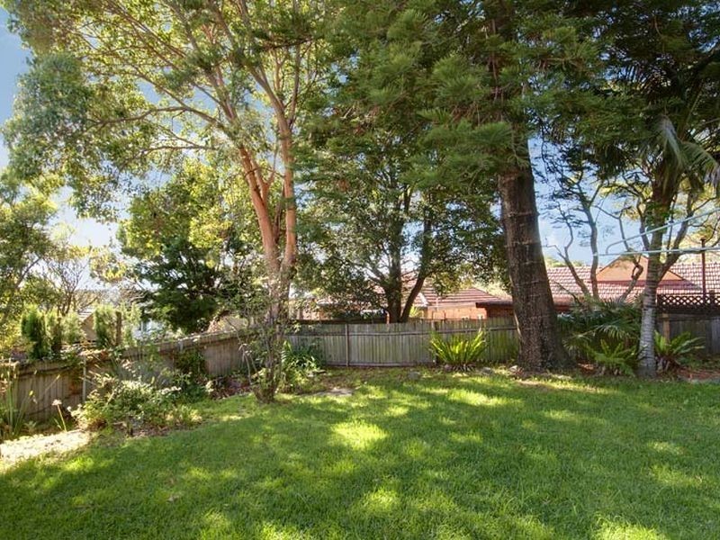 11 Rutland Avenue, Castlecrag NSW 2068