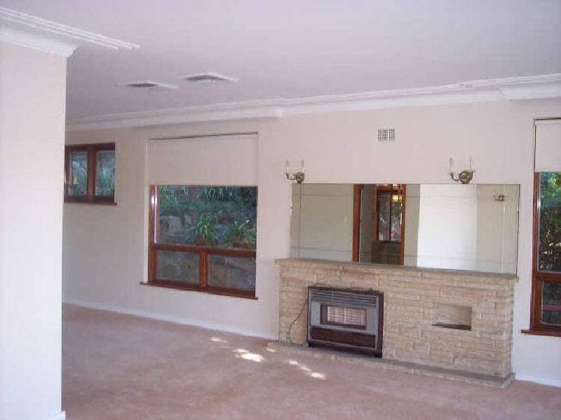 13 Cheyne Walk, Castlecrag NSW 2068