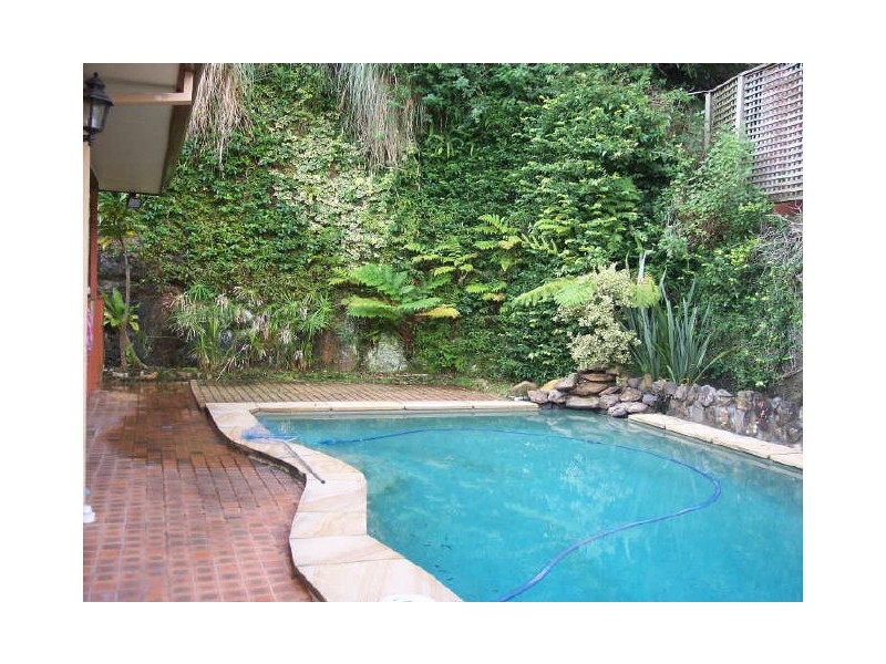 17 Cheyne Walk, Castlecrag NSW 2068