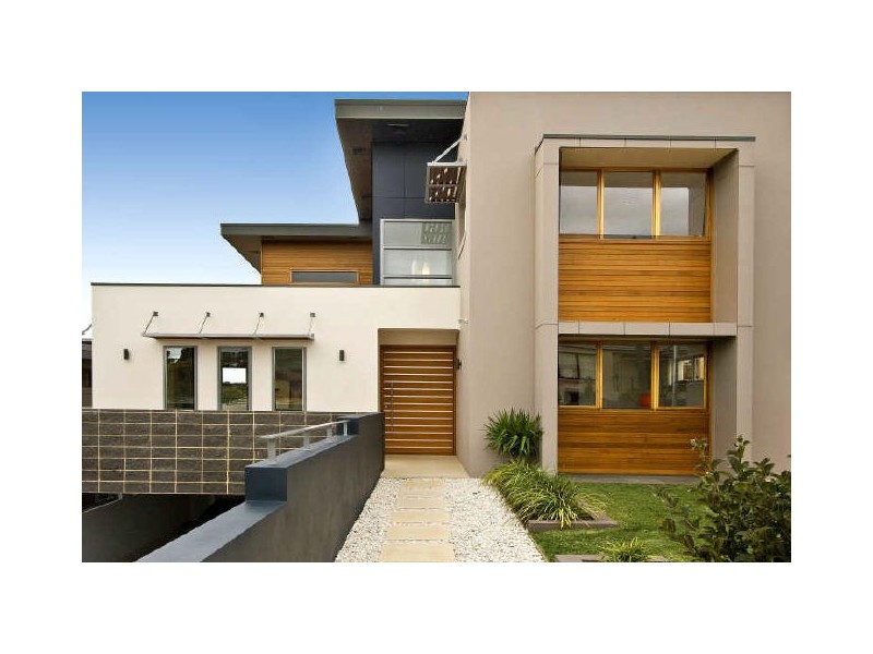 11 Raeburn Avenue, Castlecrag NSW 2068