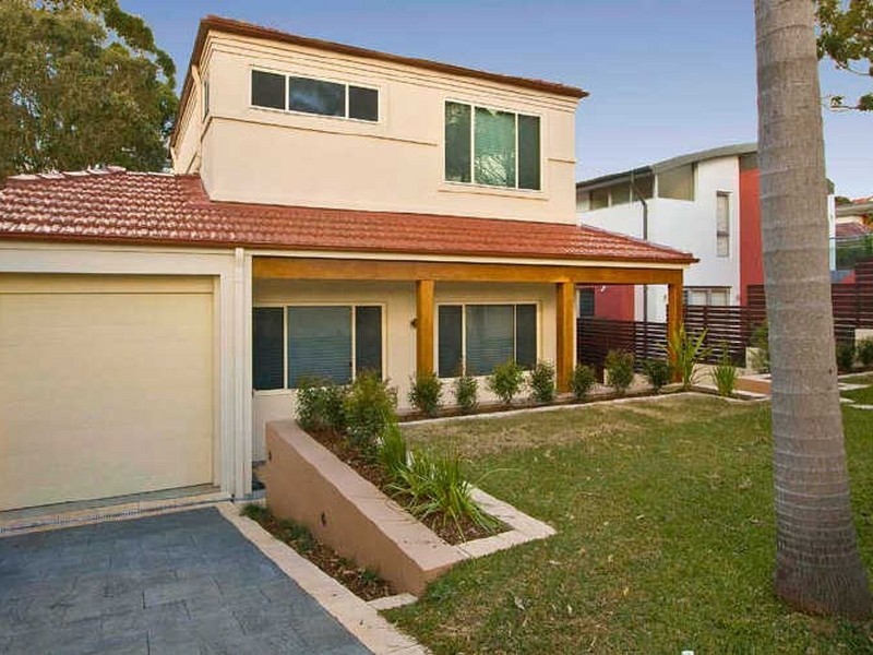 25 Raeburn Avenue, Castlecrag NSW 2068