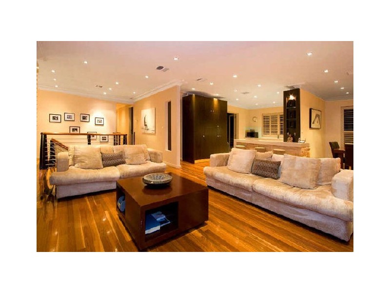 100 Deepwater Road, Castle Cove NSW 2069