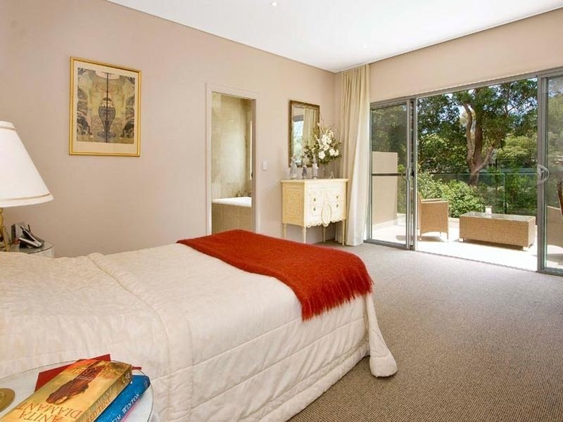 17 The Parapet, Castlecrag NSW 2068