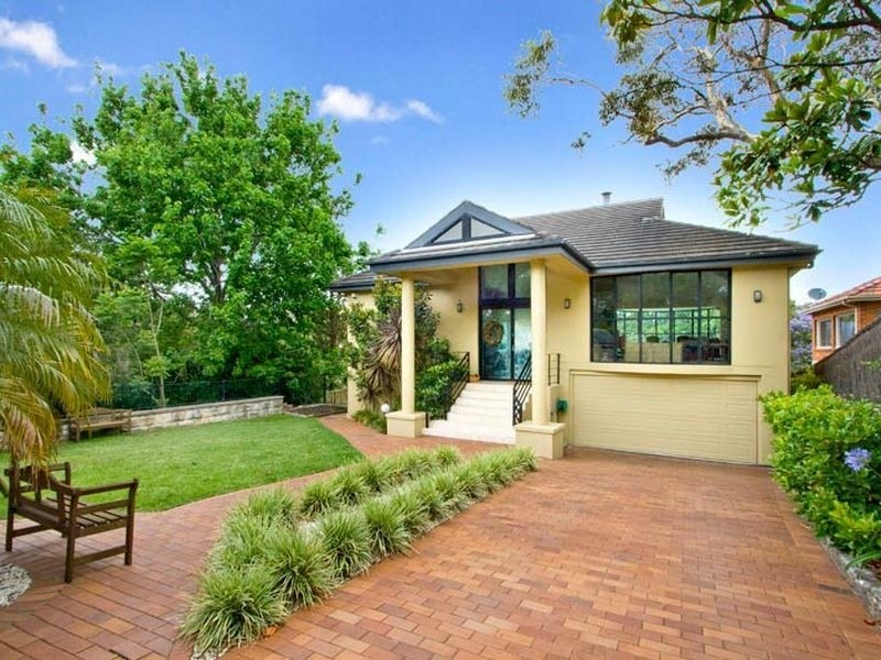 2 Rockley Street, Castlecrag NSW 2068