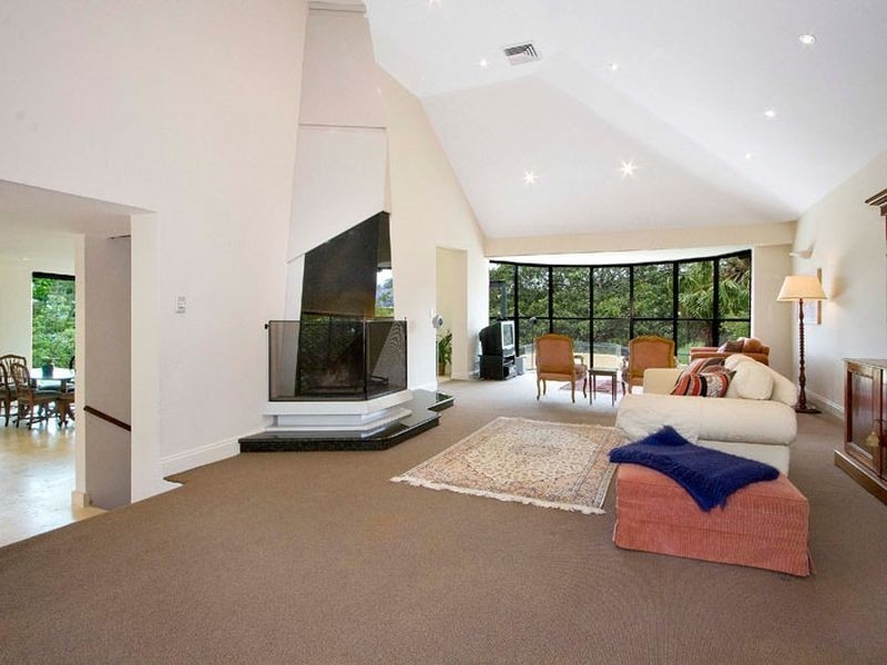 2 Rockley Street, Castlecrag NSW 2068