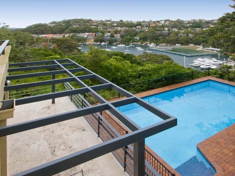 2 Rockley Street, Castlecrag NSW 2068