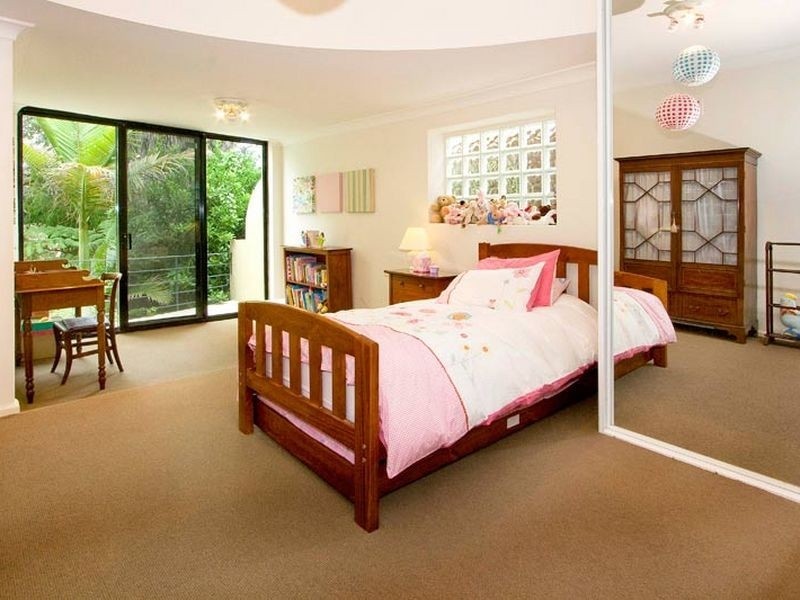 2 Rockley Street, Castlecrag NSW 2068