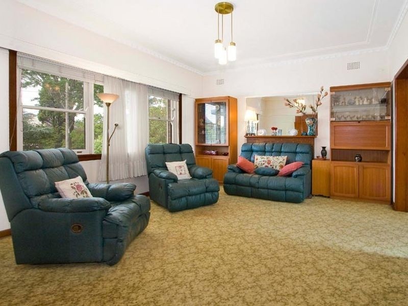 19 The Parapet, Castlecrag NSW 2068