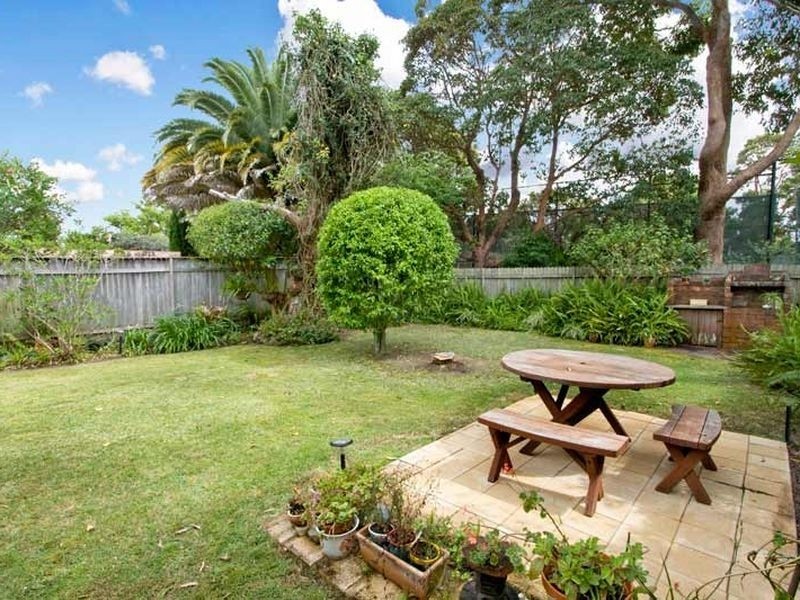 19 The Parapet, Castlecrag NSW 2068