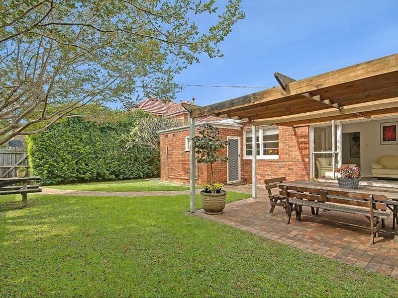 3 Lincoln Avenue, Castlecrag NSW 2068